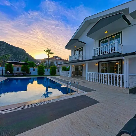 Vila Tarhun *
